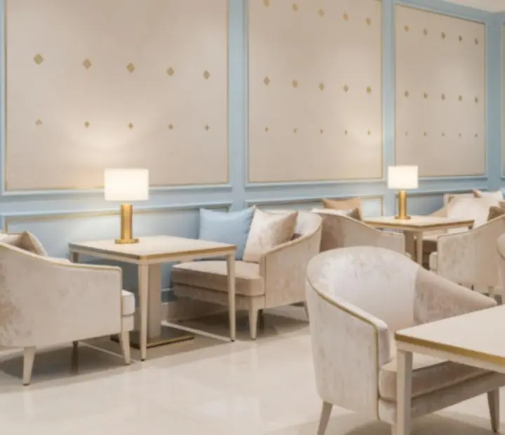 Jasne, minimalistyczne wnętrze restauracji Nocavio z subtelnymi akcentami inspirowanymi stylem casino